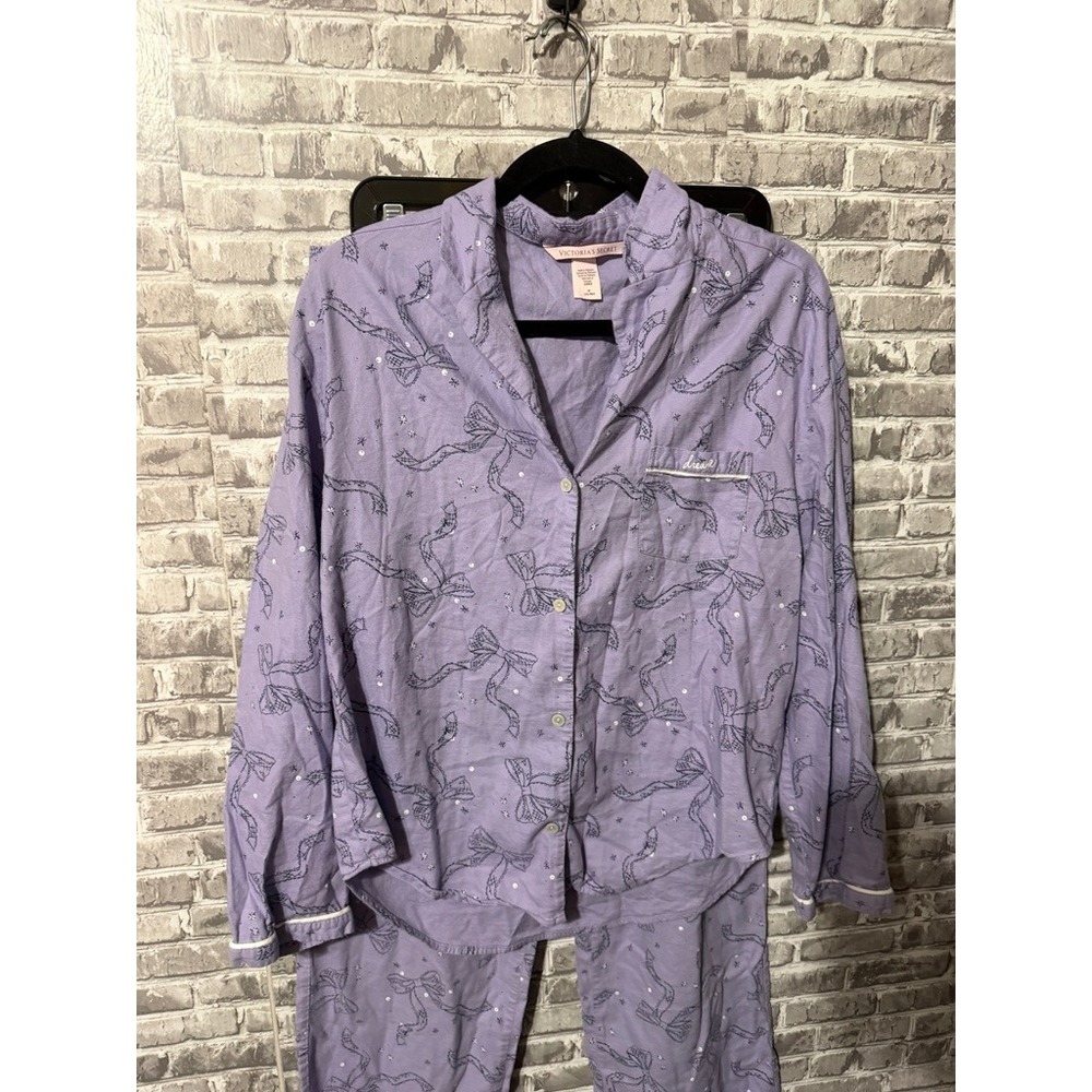Victoria's Secret‎ Bow PJ Set